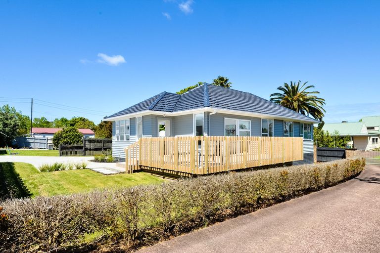 Photo of property in 16a Tapu Road, Huapai, Kumeu, 0810