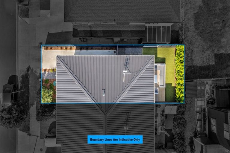 Photo of property in 2a Treloar Crescent, Hobsonville, Auckland, 0616