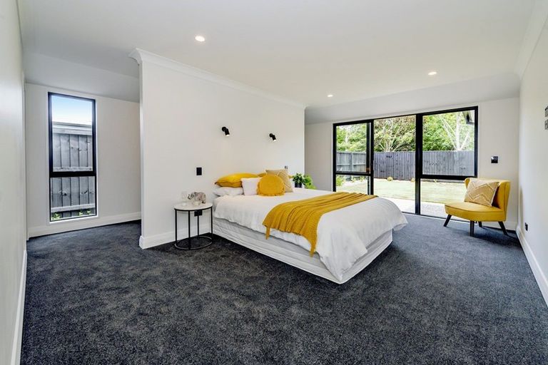 Photo of property in 15 Whitburn Avenue, Halswell, Christchurch, 8025