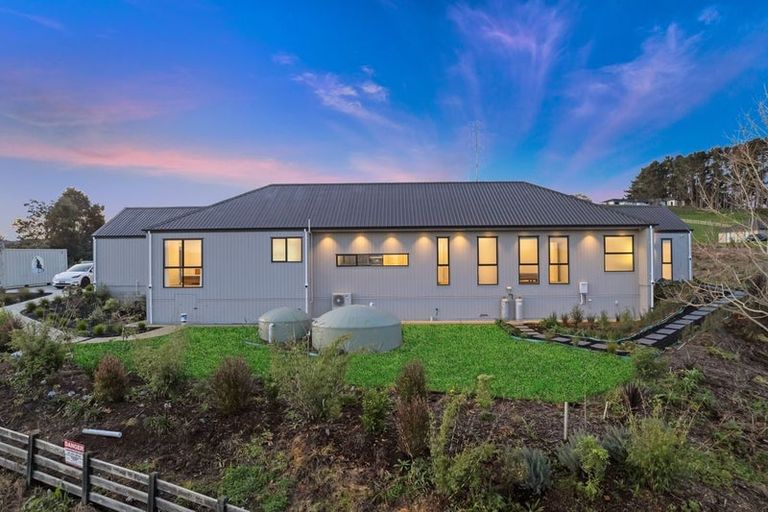 Photo of property in 6 Peet Row, Pokeno, 2471