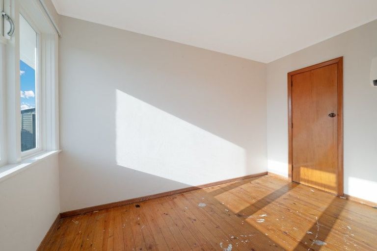 Photo of property in 32 Carisbrooke Street, Aranui, Christchurch, 8061