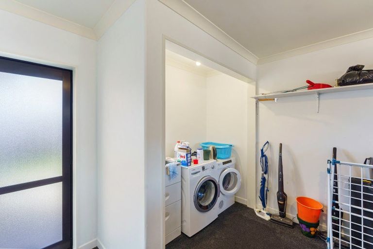 Photo of property in 8 Ian Peter Way, Otaki, 5512