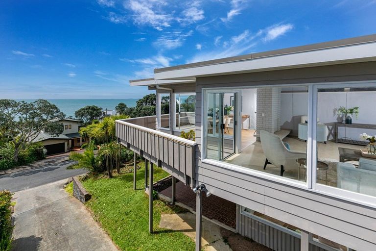 Photo of property in 29 Whitby Crescent, Mairangi Bay, Auckland, 0630