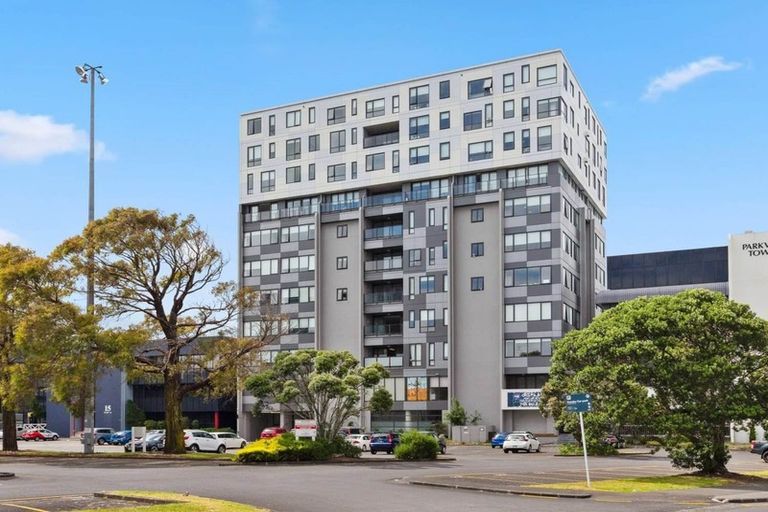 Photo of property in Twin Towers, 809/17 Putney Way, Manukau, Auckland, 2104