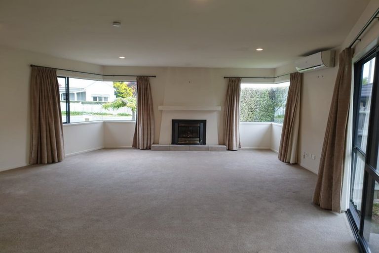 Photo of property in 6 Saint Hill Lane, Havelock North, 4130