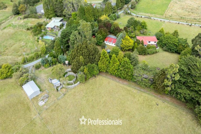 Photo of property in 235 Marchant Road, Kaitoke, Upper Hutt, 5018