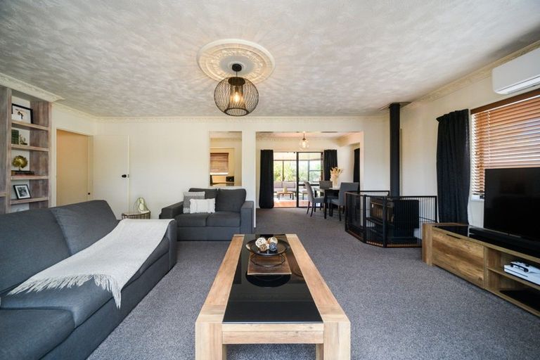 Photo of property in 3 Oak Crescent, Ashhurst, 4810