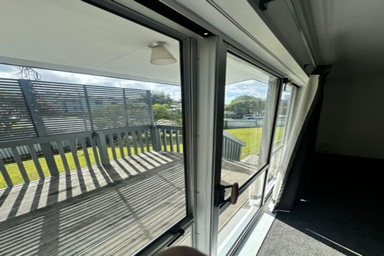 Photo of property in 24 Garton Drive, Massey, Auckland, 0614