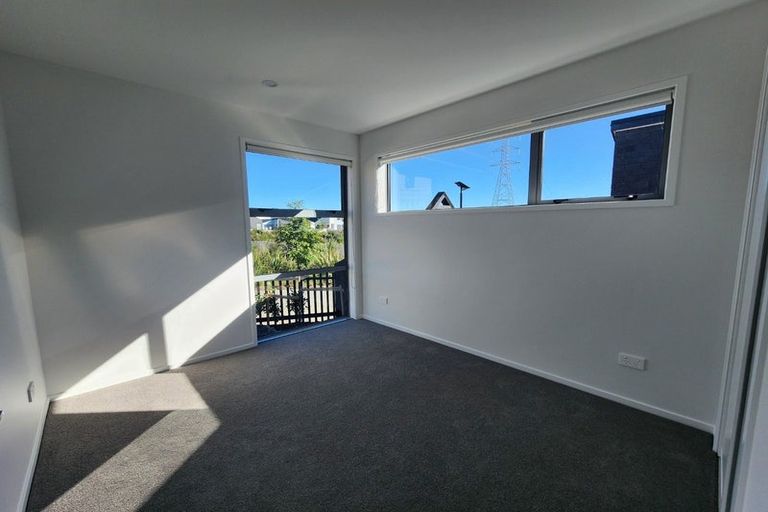 Photo of property in 34 Papai Lane, Massey, Auckland, 0614