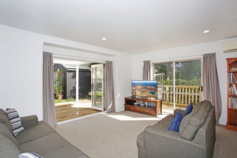 Photo of property in 50a Kitchener Road, Waiuku, 2123