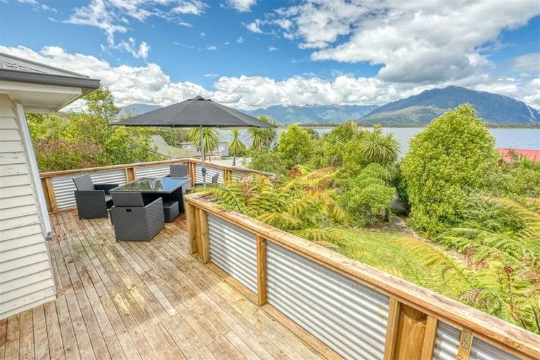 Photo of property in 42 Koe Street, Moana, 7872