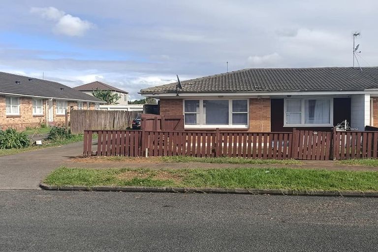 Photo of property in 5 Ranfurly Road, Papatoetoe, Auckland, 2104