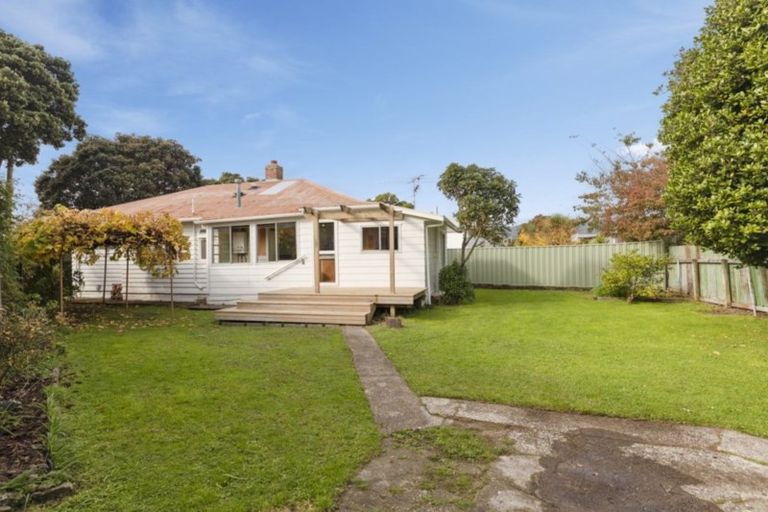 Photo of property in 8 Beaumont Avenue, Alicetown, Lower Hutt, 5010