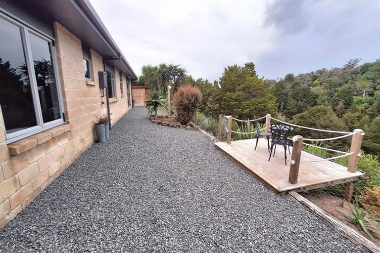 Photo of property in 346 Kirikopuni Road, Parakao, Whangarei, 0172