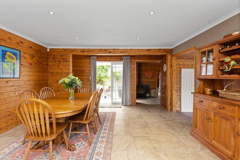 Photo of property in 579 Swamp Road, Puketapu, Napier, 4183