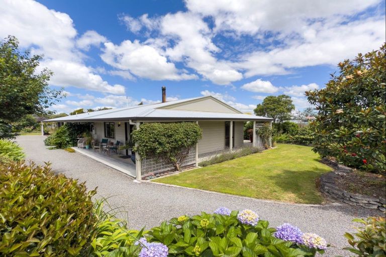 Photo of property in 27 Lincoln Road, Carterton, 5713
