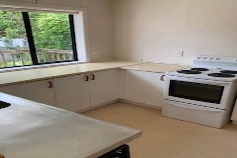 Photo of property in 1/24 Richards Avenue, Forrest Hill, Auckland, 0620