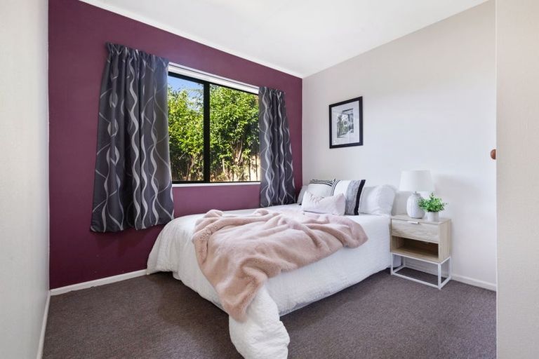 Photo of property in 38 Carlton Terrace, Westown, New Plymouth, 4310