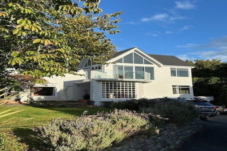 Photo of property in 1a Tui Crescent, Waikanae, 5036