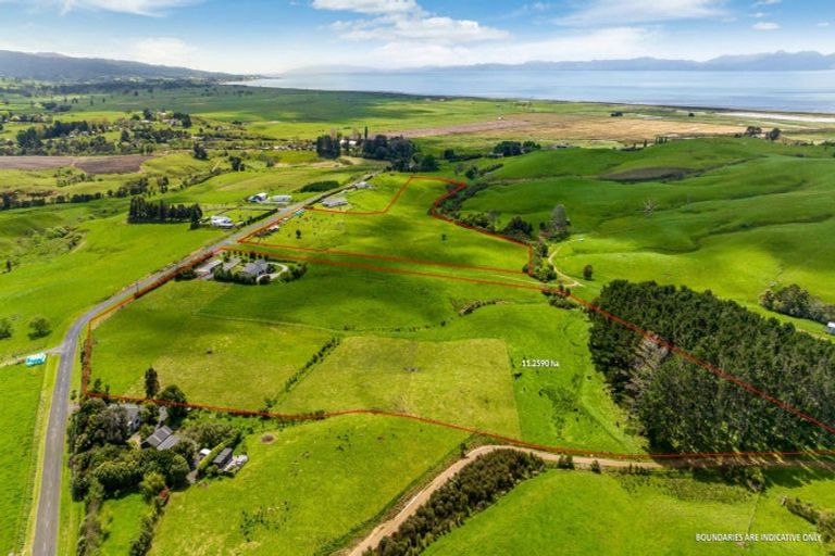 Photo of property in 890 Findlay Road, Pukorokoro / Miranda, Miranda, 2473