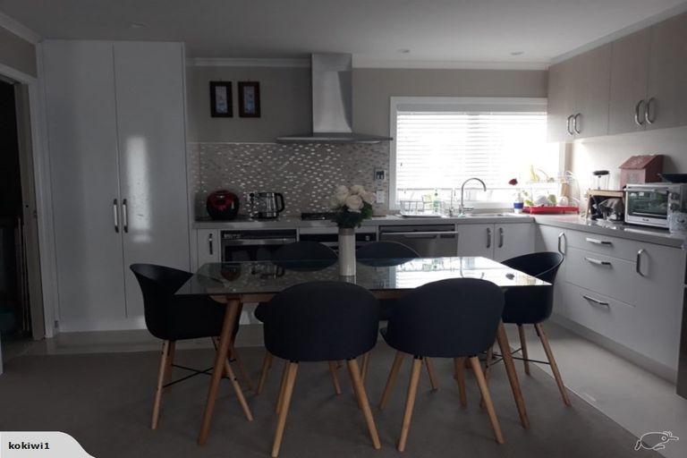 Photo of property in 2/113 Moorefield Road, Johnsonville, Wellington, 6037