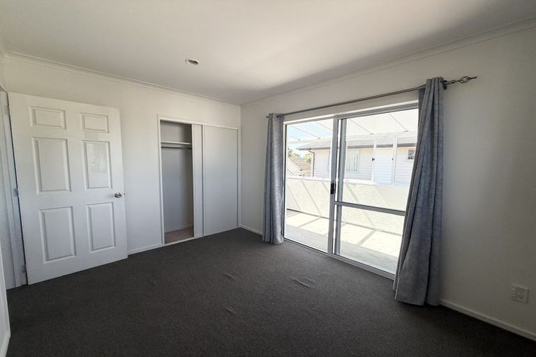 Photo of property in 2/16 Tika Street, Riccarton, Christchurch, 8041