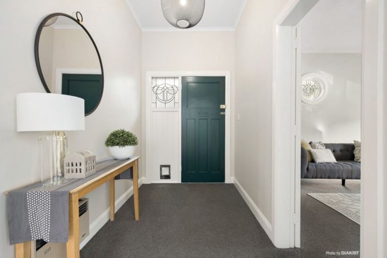 Photo of property in 165a Ohiro Road, Brooklyn, Wellington, 6021