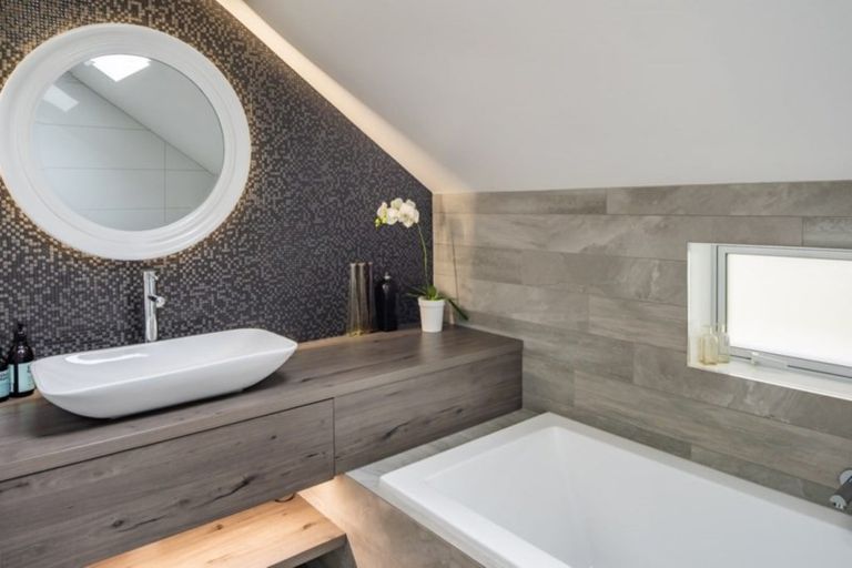 Photo of property in 15 Nikau Street, Eastbourne, Lower Hutt, 5013