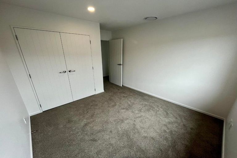 Photo of property in 20 Lockyer Road, Kumeu, 0810