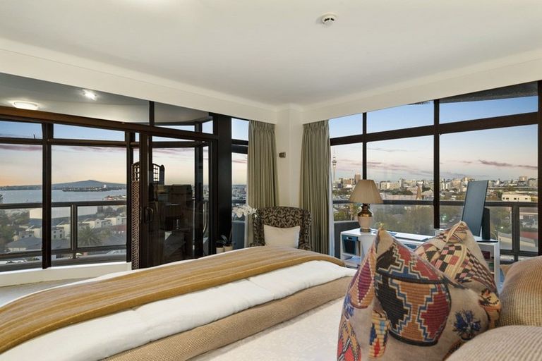 Photo of property in Shangri La Apartments, 7/97 Jervois Road, Herne Bay, Auckland, 1011