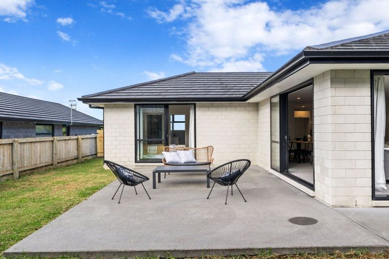 Photo of property in 2 Timara Avenue, Tikipunga, Whangarei, 0112
