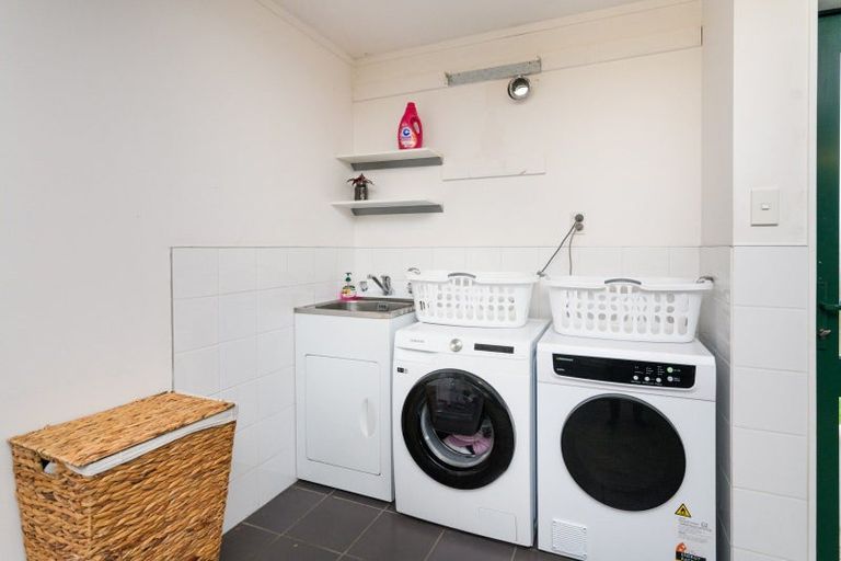 Photo of property in 113 Parnell Heights, Kelvin Grove, Palmerston North, 4414