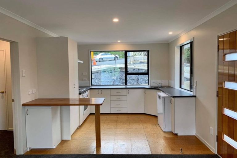 Photo of property in 32 Tomkins Street, Green Island, Dunedin, 9018