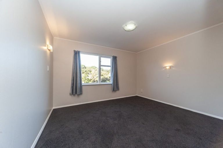 Photo of property in 54 Glenmore Street, Northland, Wellington, 6012