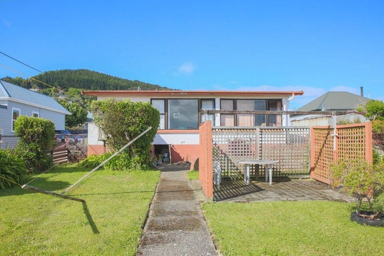 Photo of property in 17 Spencer Street, Bluff, 9814