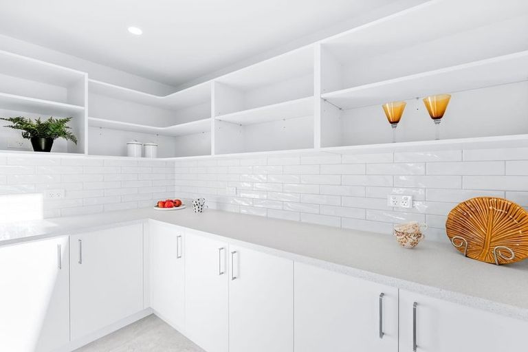 Photo of property in 16 Falcons View Drive, Rolleston, 7615