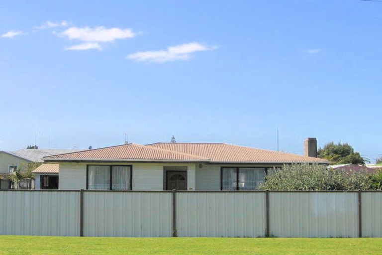 Photo of property in 6 Kaniere Street, Mount Maunganui, 3116