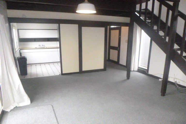 Photo of property in Pitarua Court, 9/11 Pitarua Street, Thorndon, Wellington, 6011