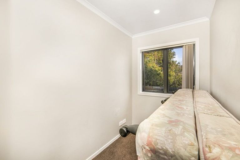 Photo of property in 6a Braeburn Place, Takanini, 2112