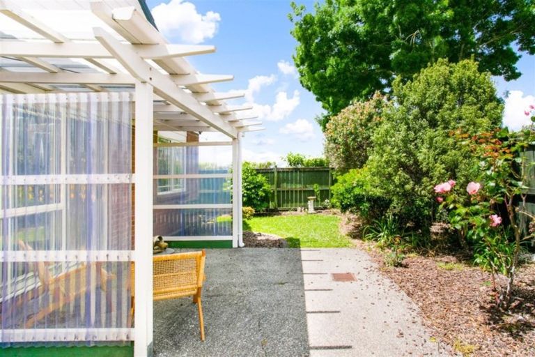 Photo of property in 21 Drummond Drive, Ranui, Auckland, 0612
