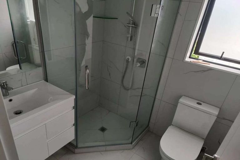 Photo of property in 8/16 William Roberts Road, Pakuranga, Auckland, 2010