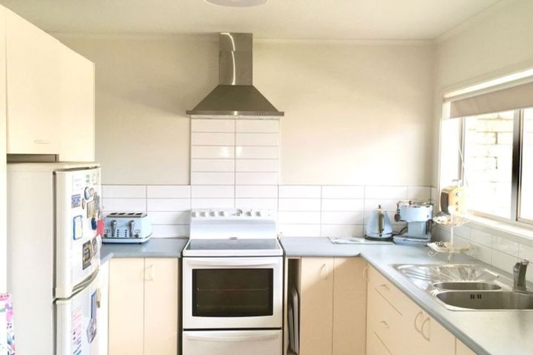 Photo of property in 2/41 Jutland Road, Hauraki, Auckland, 0622