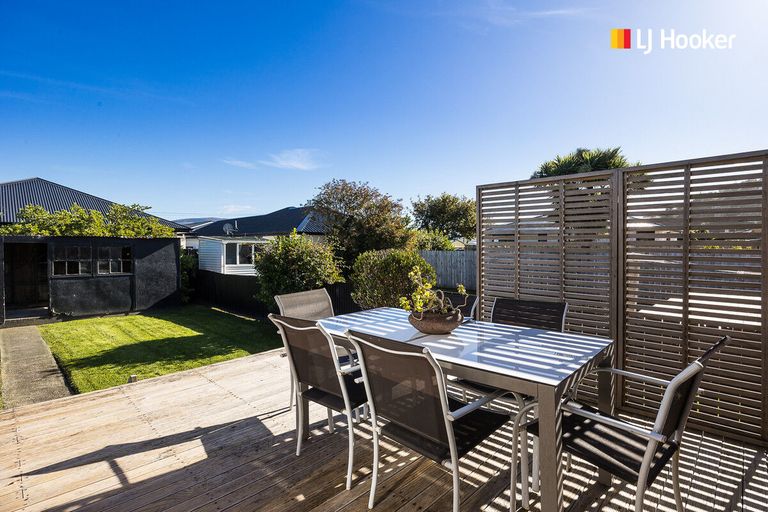 Photo of property in 16 Crest Street, Tainui, Dunedin, 9013