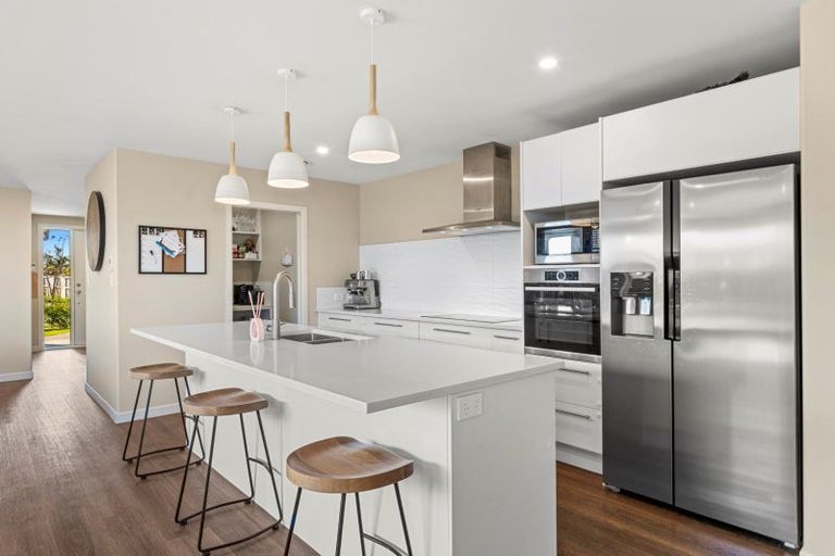 Photo of property in 28 Rotomanu Place, Pyes Pa, Tauranga, 3112