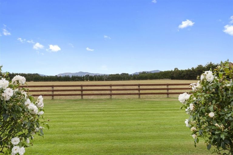 Photo of property in 53 Swamp Road, Loburn, Rangiora, 7472
