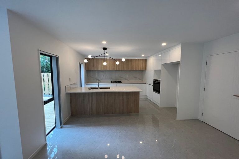 Photo of property in 37d Matipo Road, Mairangi Bay, Auckland, 0630