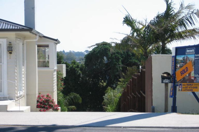 Photo of property in 137 Carlisle Road, Northcross, Auckland, 0632