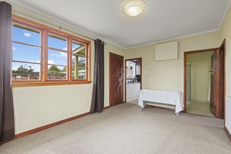 Photo of property in 351a Tremaine Avenue, Takaro, Palmerston North, 4412