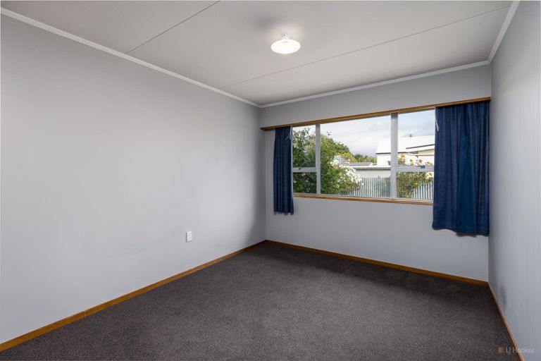 Photo of property in 11 Coronation Street, Waimate, 7924