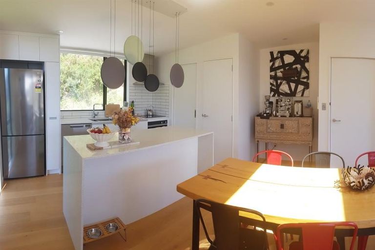 Photo of property in 1f Wilkinson Street, Oriental Bay, Wellington, 6011